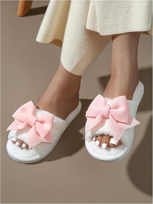 Step into Comfort with Women’s Slippers!